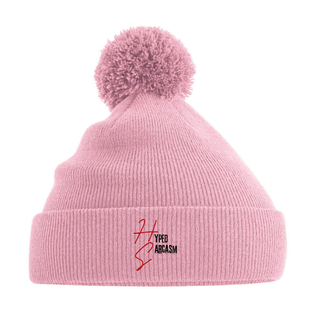 Bommelmütze in Pink mit Hyped Sarcasm Logo Vorderansicht
